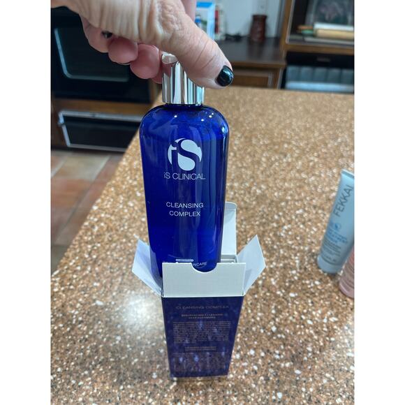 Innovative, skincare clinical cleansing complex - Picture 8 of 8